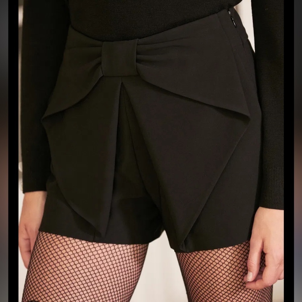 Claudie Pierlot black Edmond bow from shorts 38